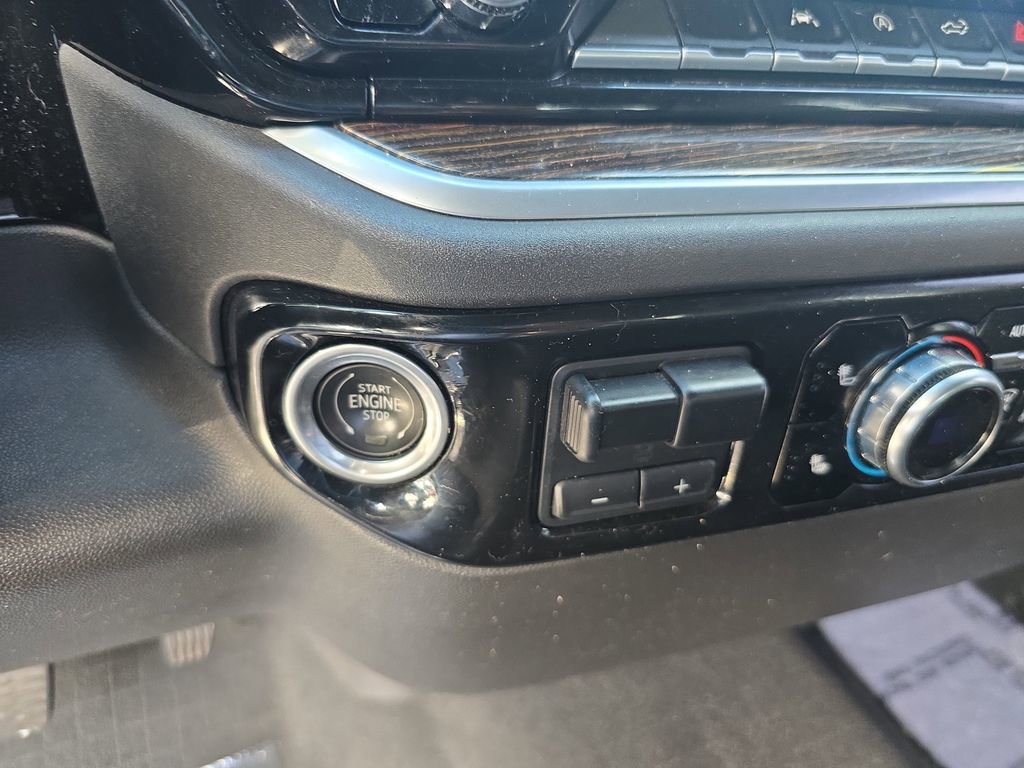 Used 2022 GMC Sierra 1500 Elevation image 25