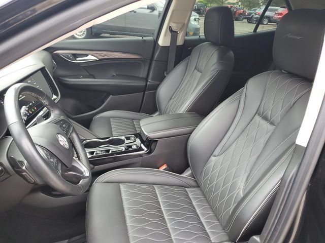 Used 2022 Buick Envision Avenir w/ Technology Package II AWD/4WD image 22