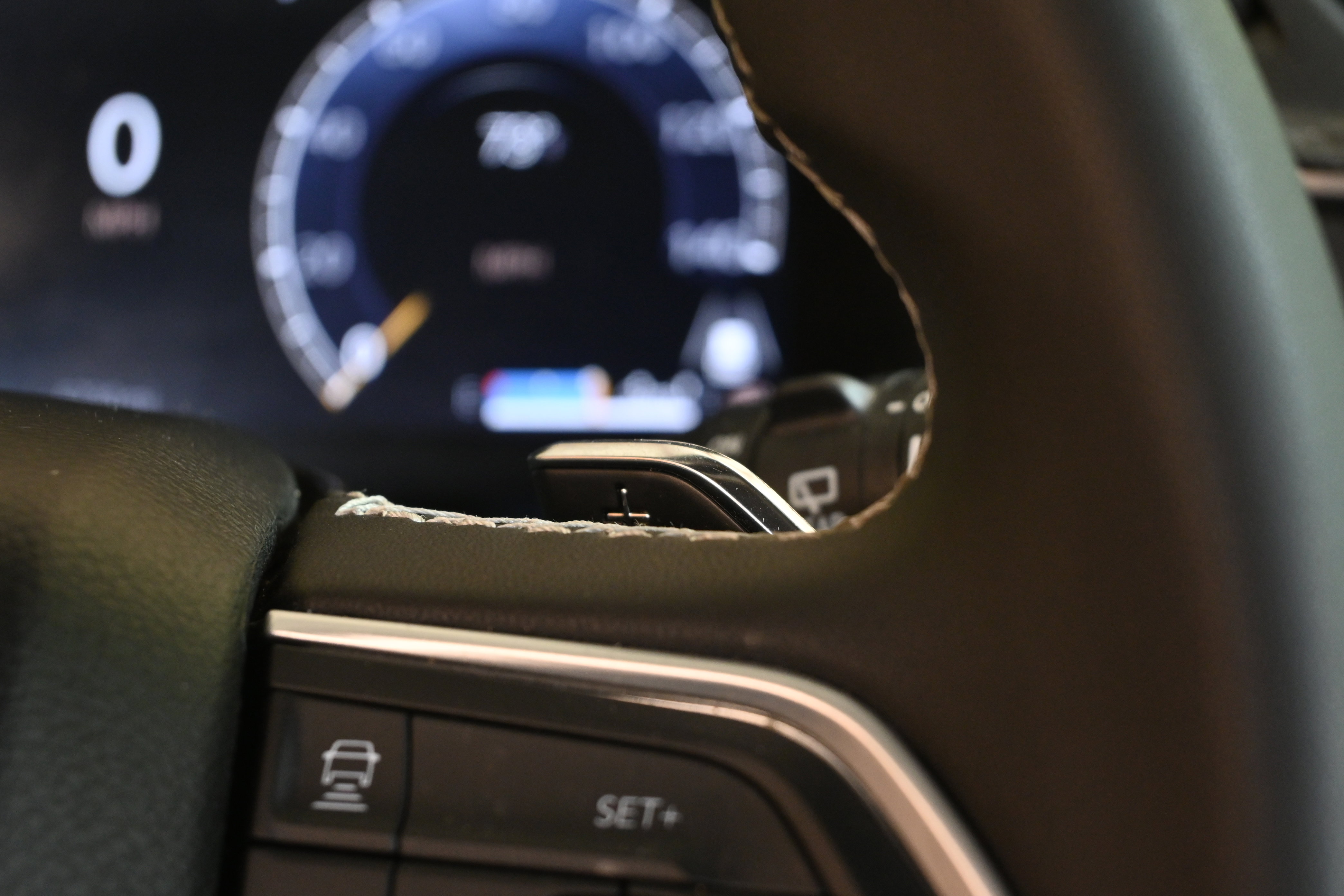 Used 2024 Jeep Grand Cherokee Laredo w/ MOPAR Finishing Package image 31