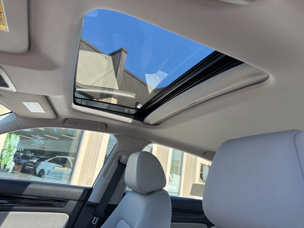 Used 2022 Honda Civic EX image 12