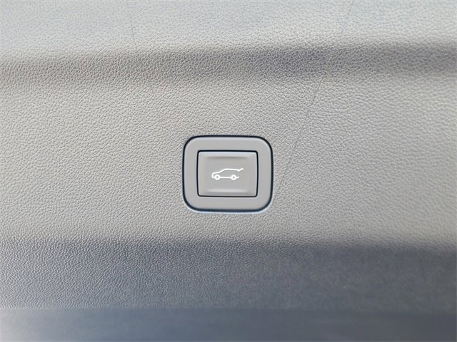 New 2026 GMC Yukon XL Elevation image 9
