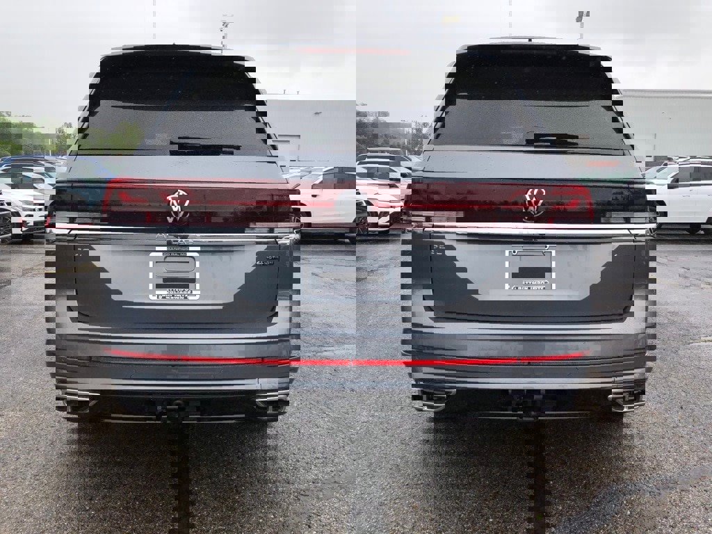 New 2025 Volkswagen Atlas SEL Premium R-Line image 5