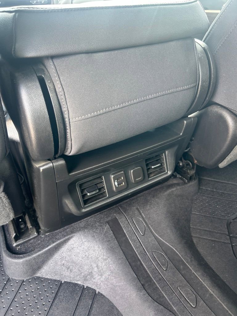 Used 2019 Chevrolet Silverado 1500 LT w/ All-Star Edition AWD/4WD image 10