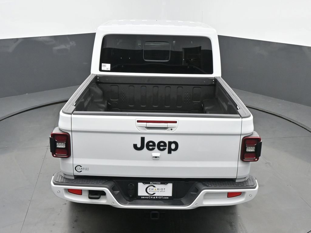 Used 2023 Jeep Gladiator Overland image 40