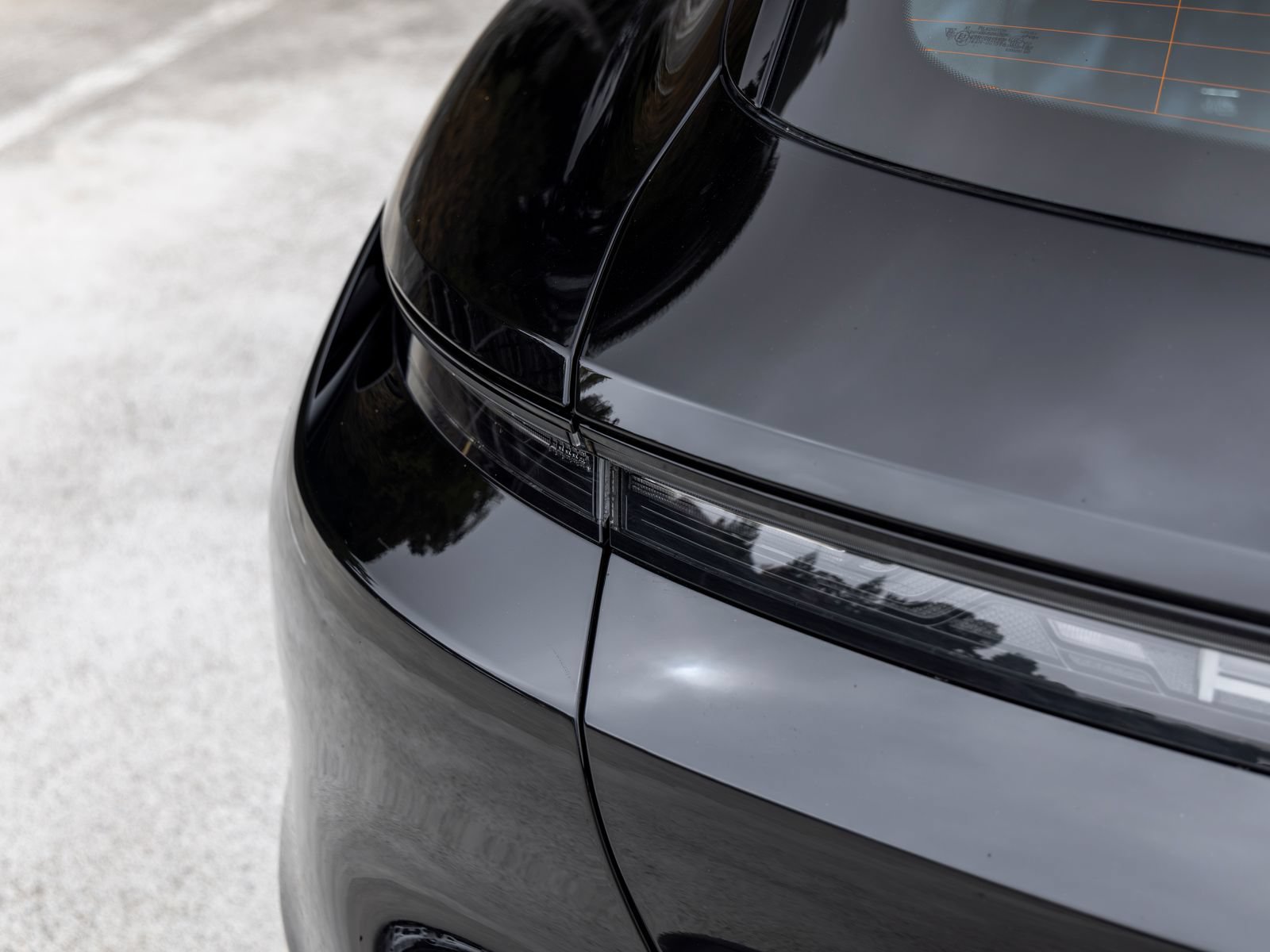 Certified 2022 Porsche Taycan 4 Cross Turismo AWD/4WD image 18
