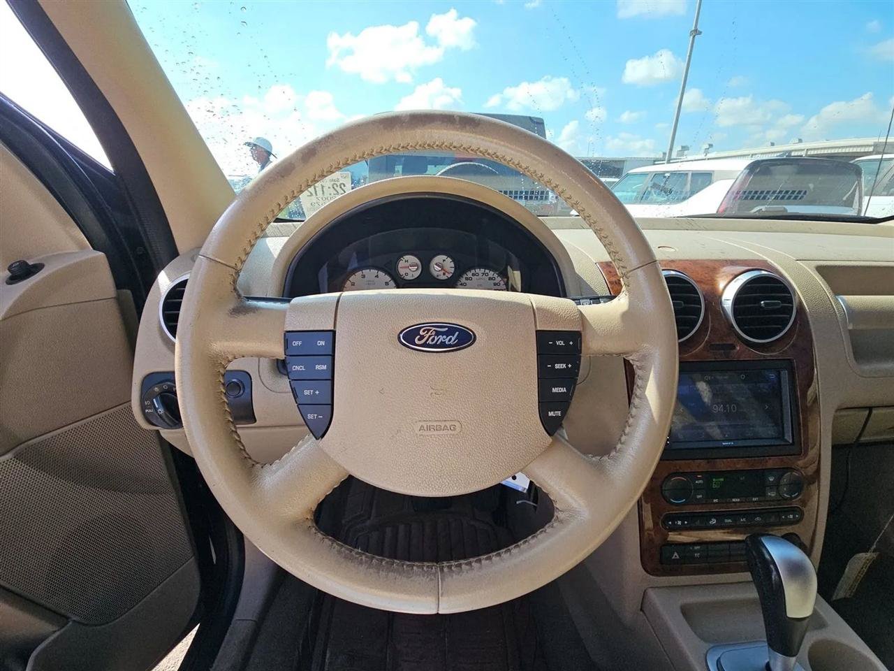 Used 2007 Ford Freestyle Limited FWD image 16