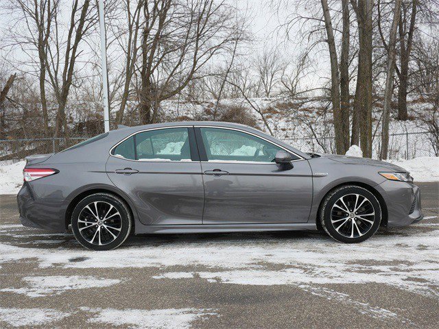Used 2020 Toyota Camry SE image 8