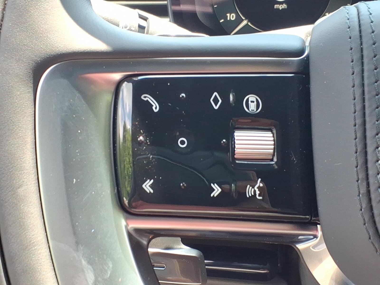 New 2026 Land Rover Range Rover SE AWD/4WD image 16