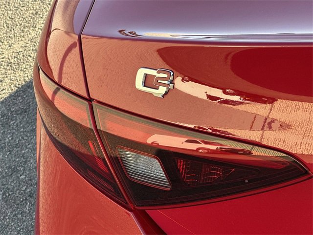 Used 2022 Alfa Romeo Giulia Veloce image 32