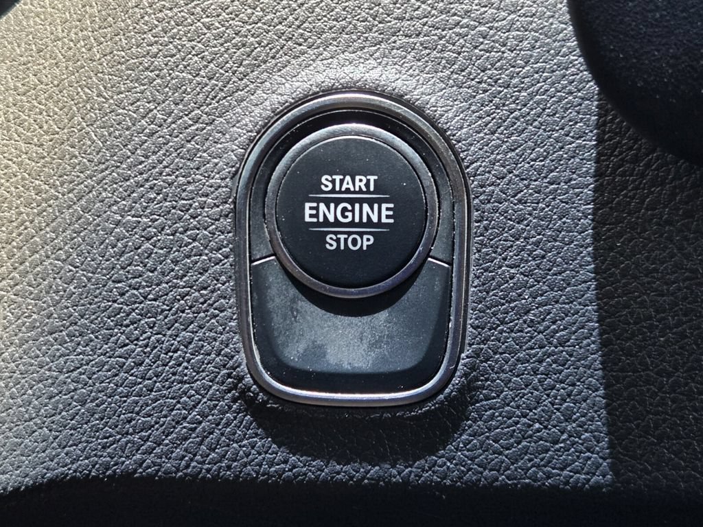 Used 2025 Mercedes-Benz Sprinter 2500 image 23