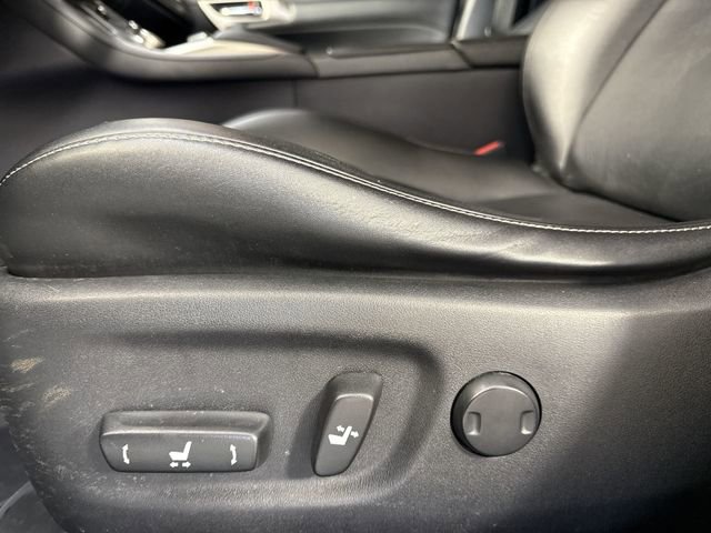 Used 2016 Lexus CT 200h w/ Navigation Package FWD image 21