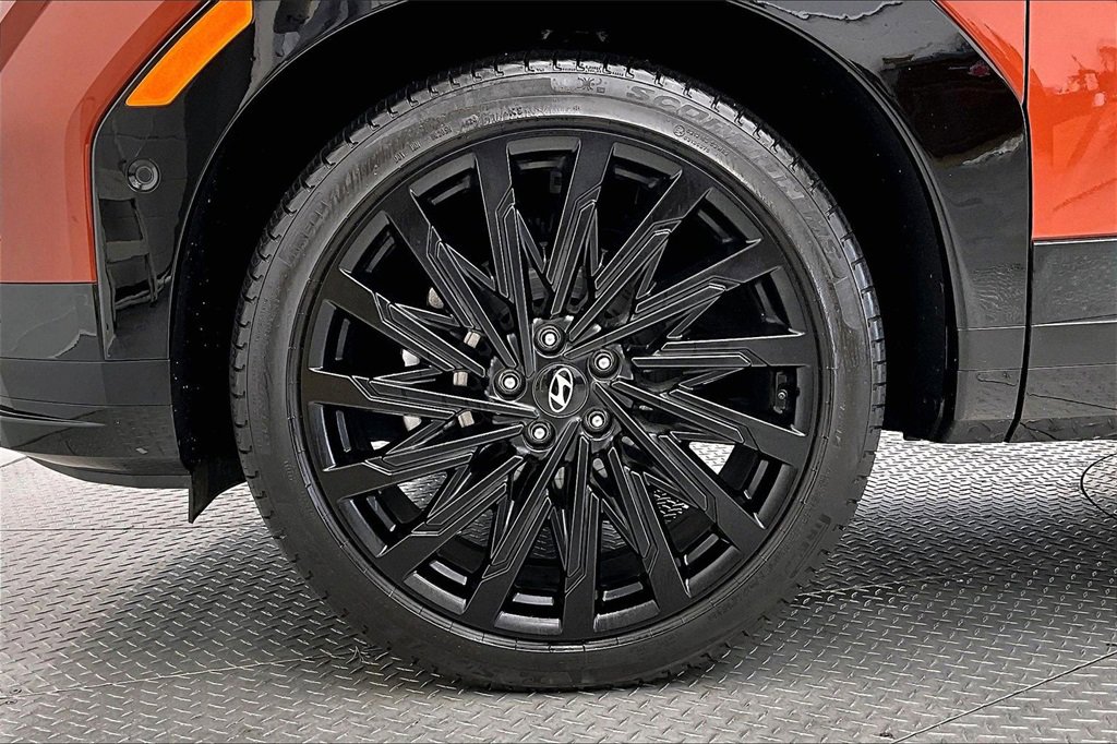 Certified 2025 Hyundai Santa Fe Calligraphy image 8