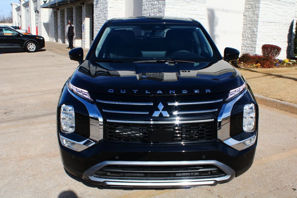 New 2026 Mitsubishi Outlander SE image 4