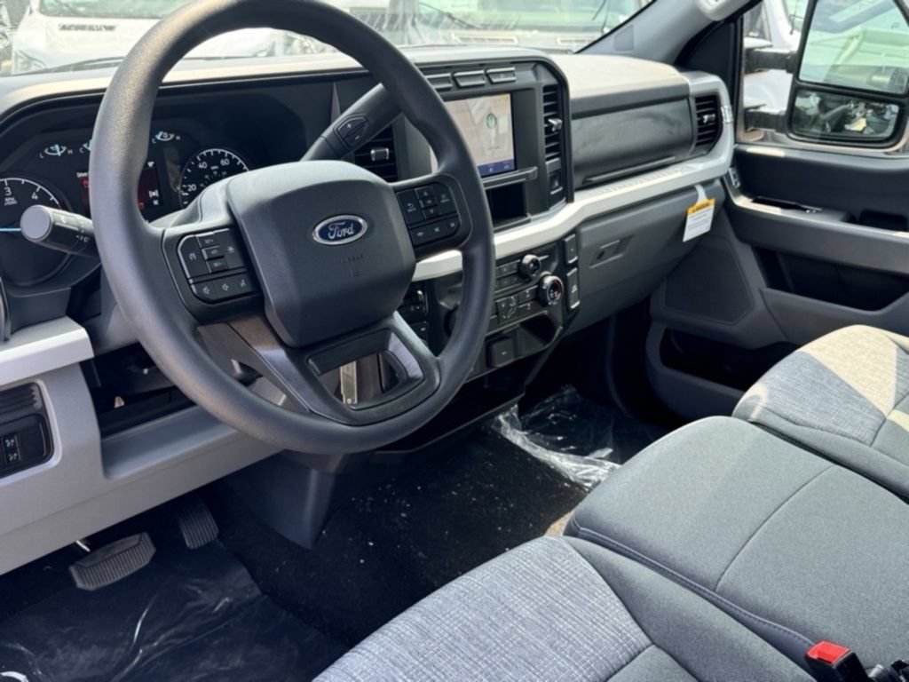 New 2024 Ford F550 4x4 Regular Cab Super Duty w/ XLT Value Package image 20