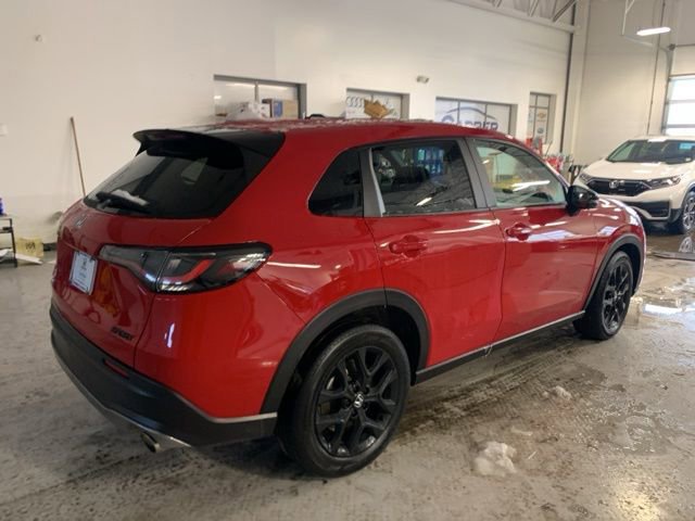 Used 2025 Honda HR-V Sport image 6