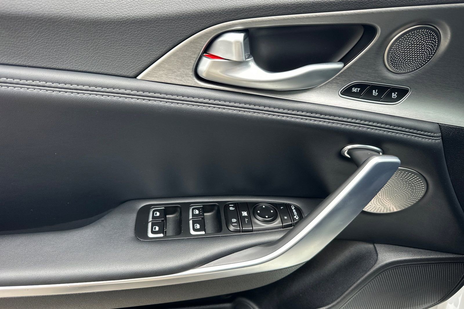 Used 2018 Kia Stinger GT2 RWD image 8