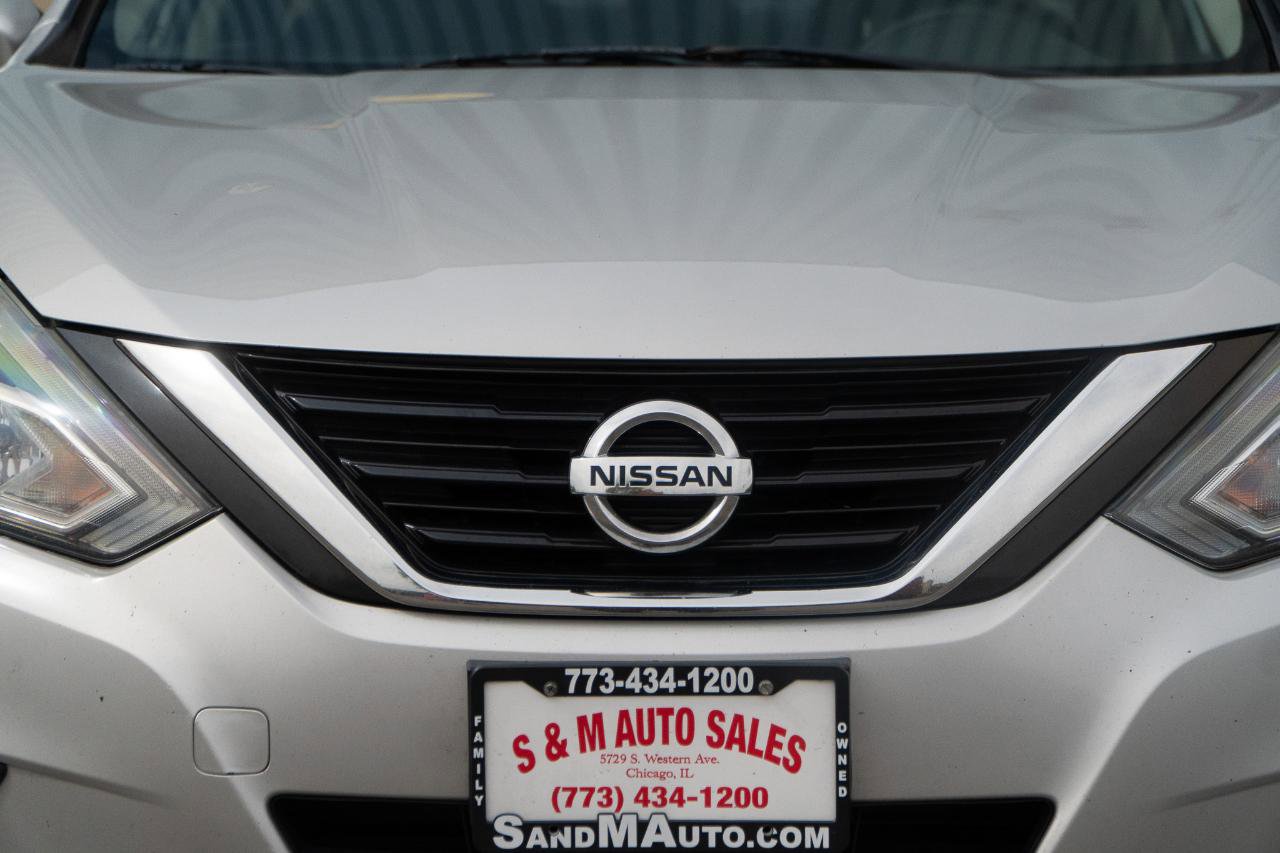 Used 2017 Nissan Altima 2.5 S w/ Power Driver Seat Package FWD image 4