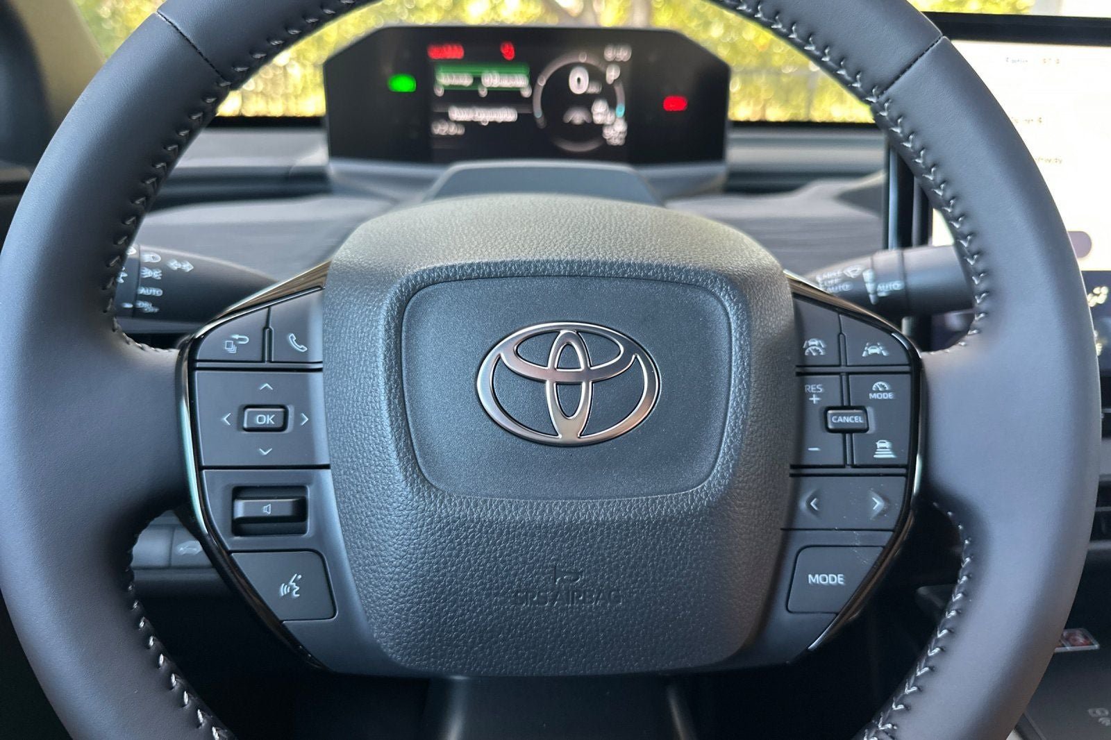 New 2027 Toyota C-HR w/ ALL Weather Mat Package (TMS) AWD/4WD image 26