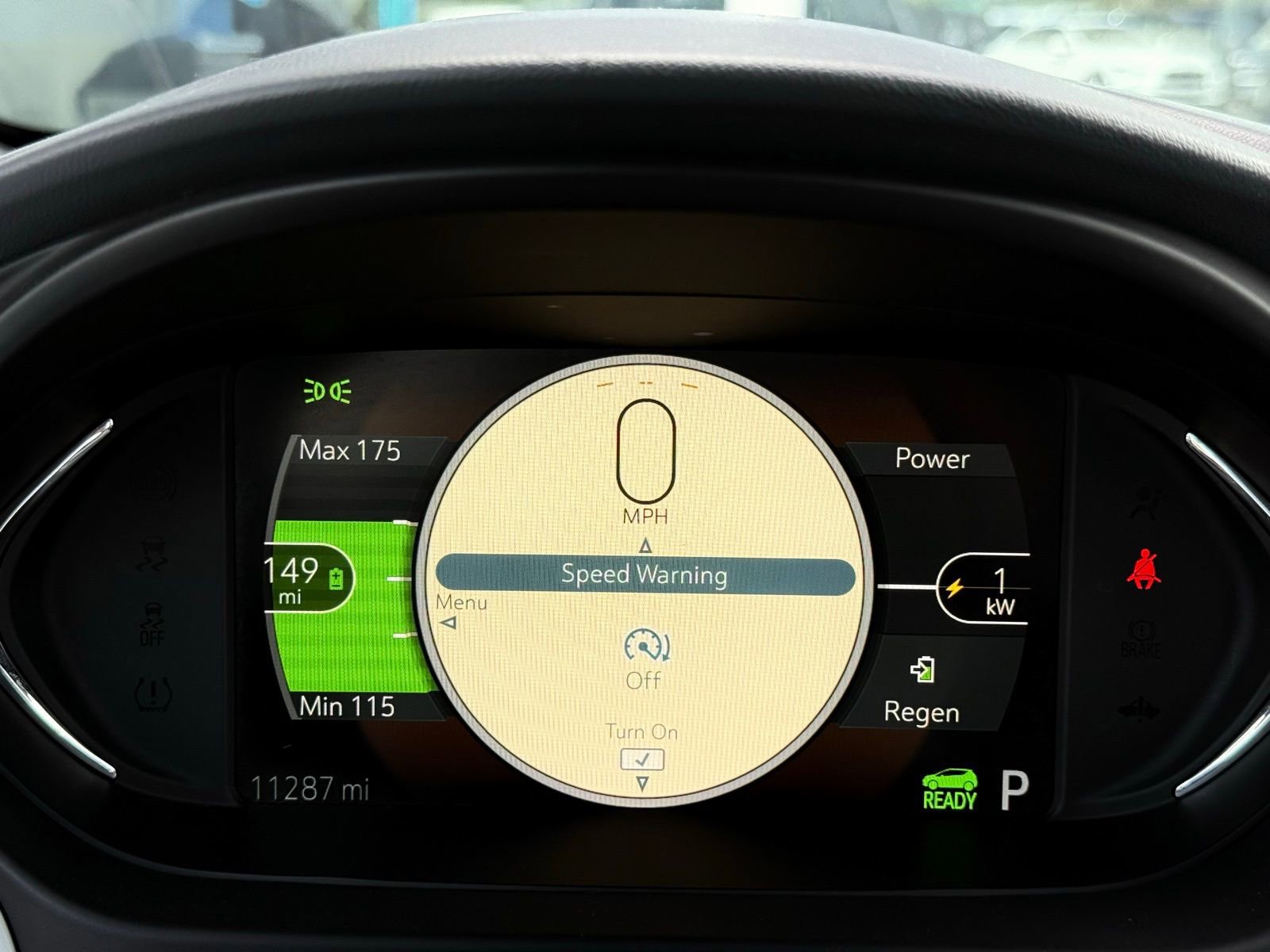 Used 2018 Chevrolet Bolt LT FWD image 32