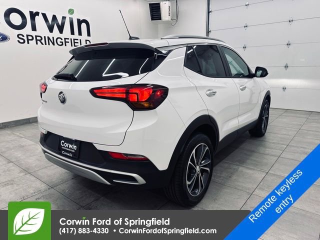 Used 2022 Buick Encore GX Select image 4
