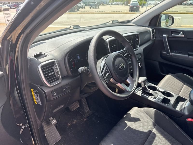 Used 2020 Kia Sportage LX AWD/4WD image 12