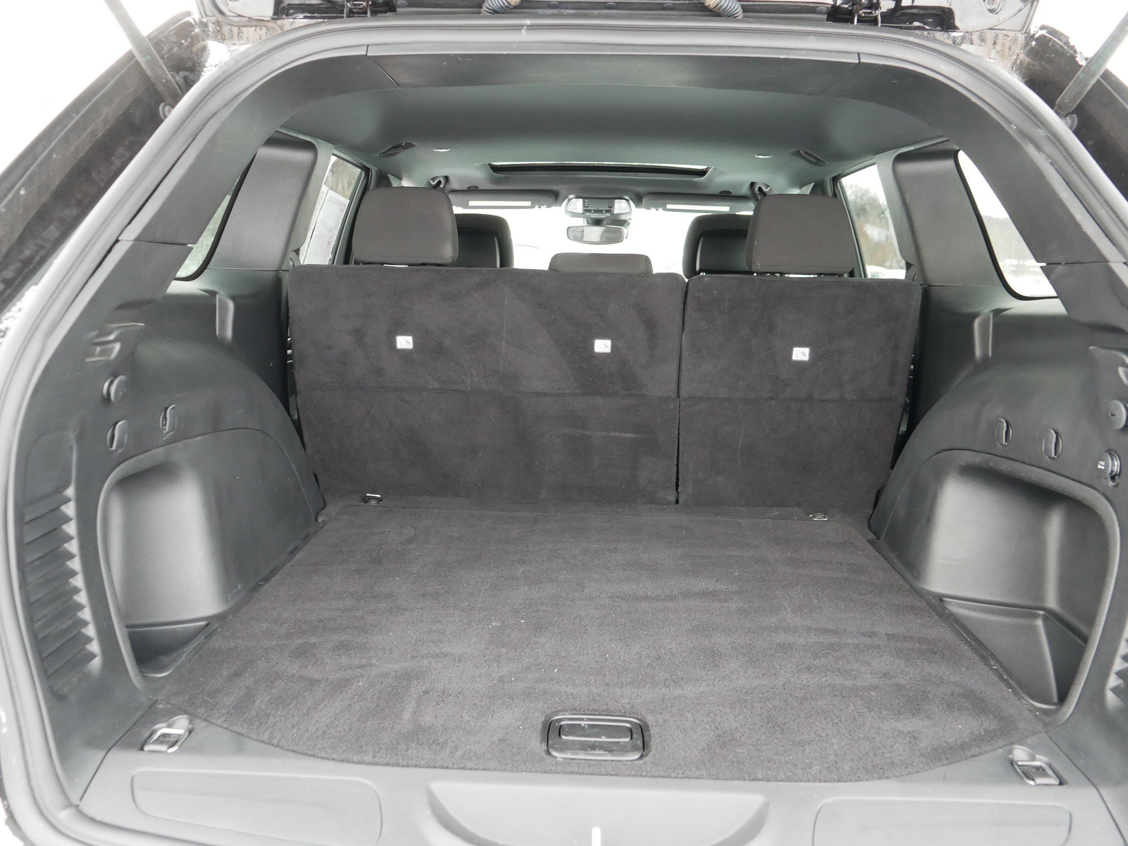 Used 2021 Jeep Grand Cherokee Laredo image 18