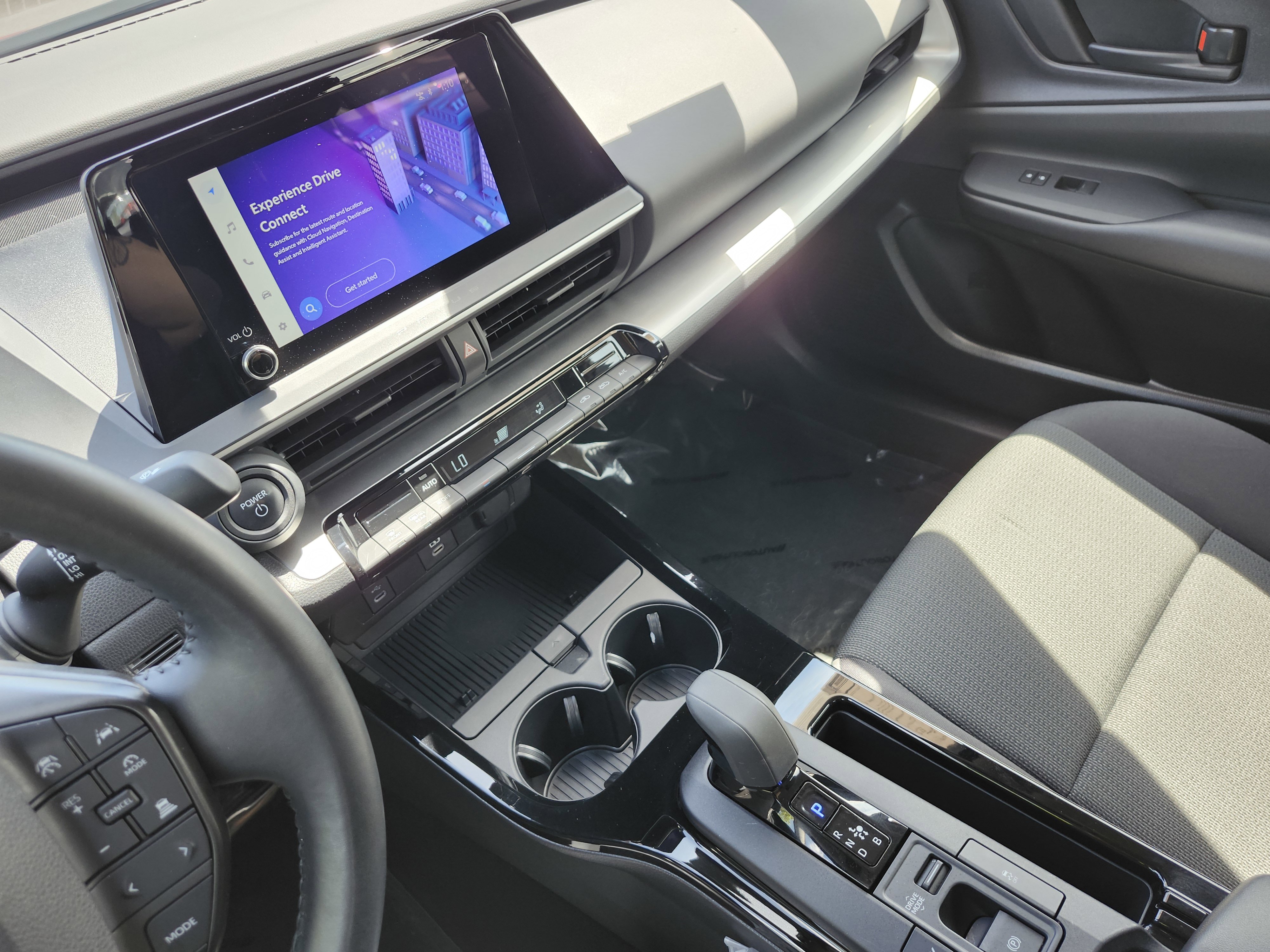 Used 2024 Toyota Prius LE image 27