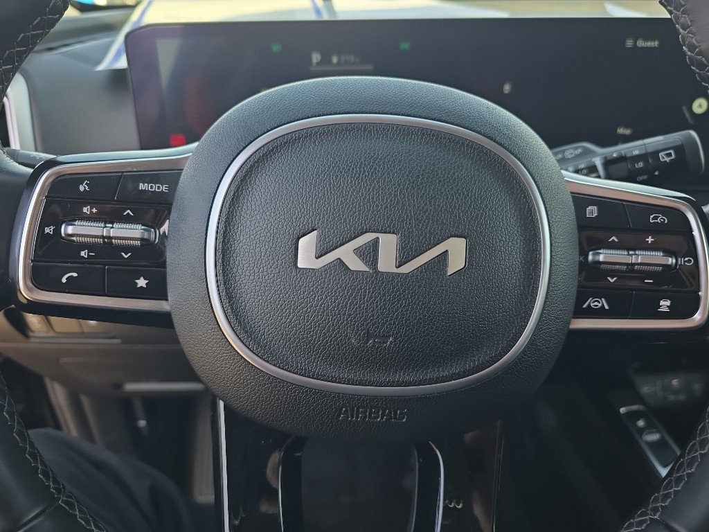 Used 2024 Kia Sorento S image 25