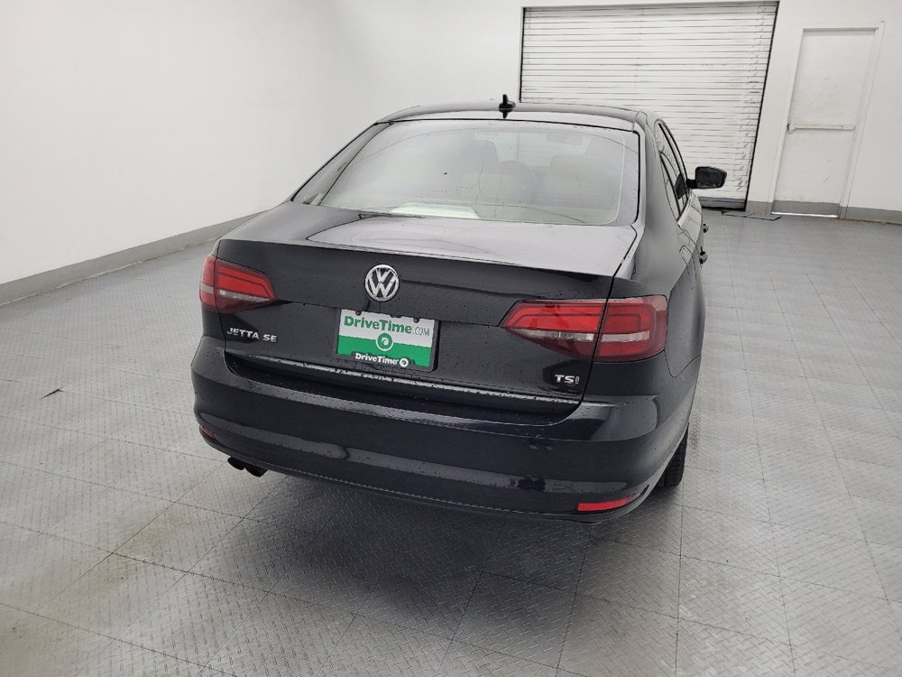 Used 2017 Volkswagen Jetta SE FWD image 7
