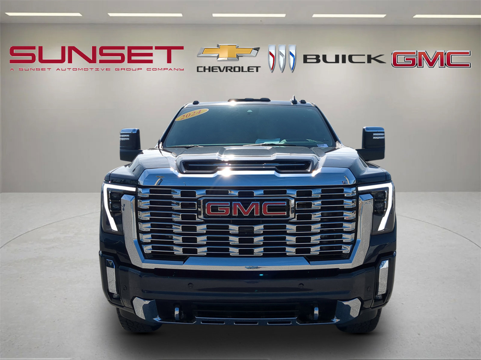 Certified 2024 GMC Sierra 2500 Denali w/ Denali Reserve Package image 2
