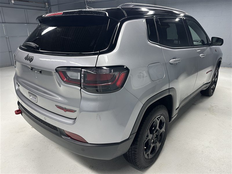 Used 2023 Jeep Compass Trailhawk w/ Trailhawk Elite Group AWD/4WD image 7