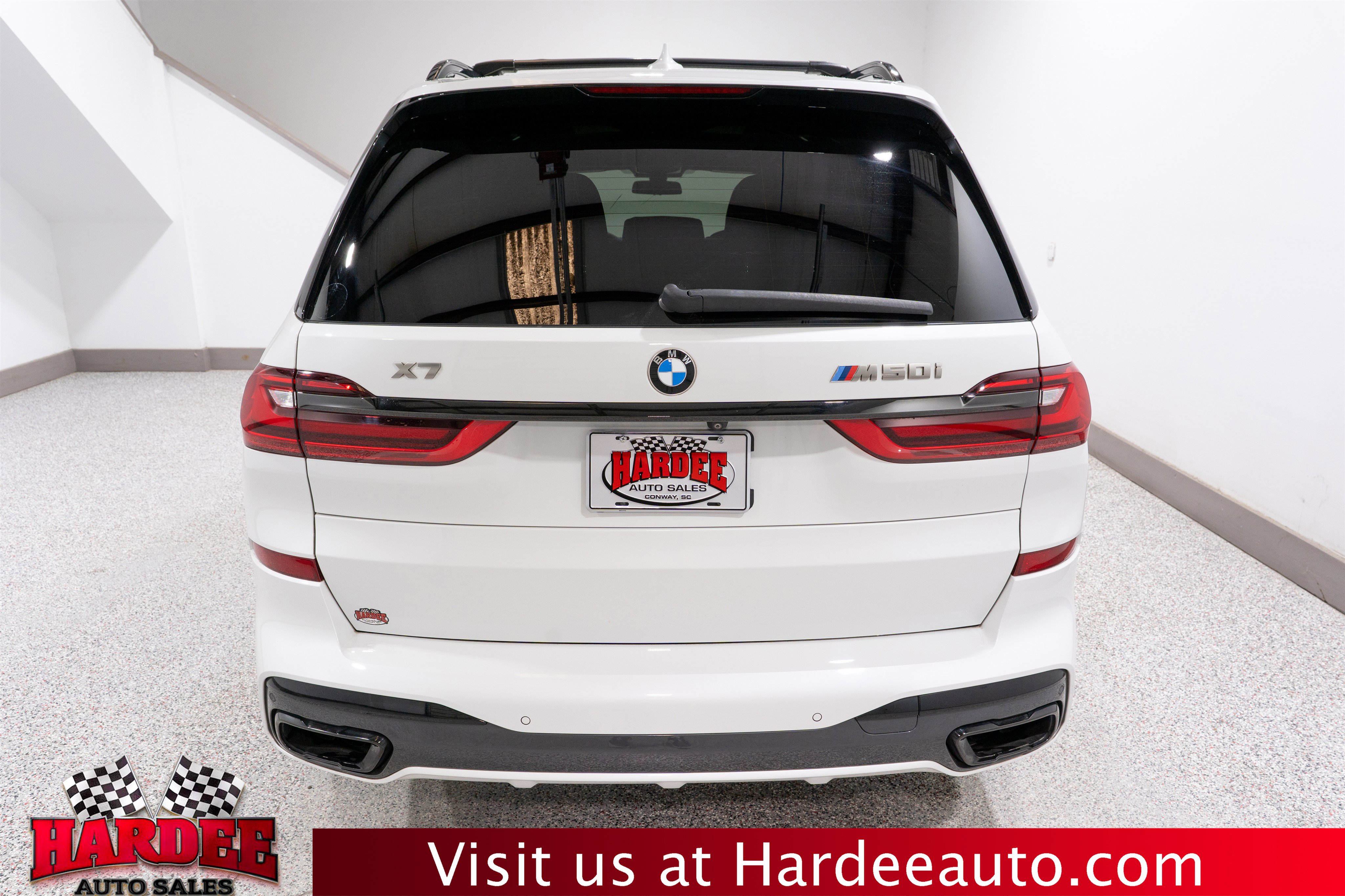 Used 2022 BMW X7 M50i image 4