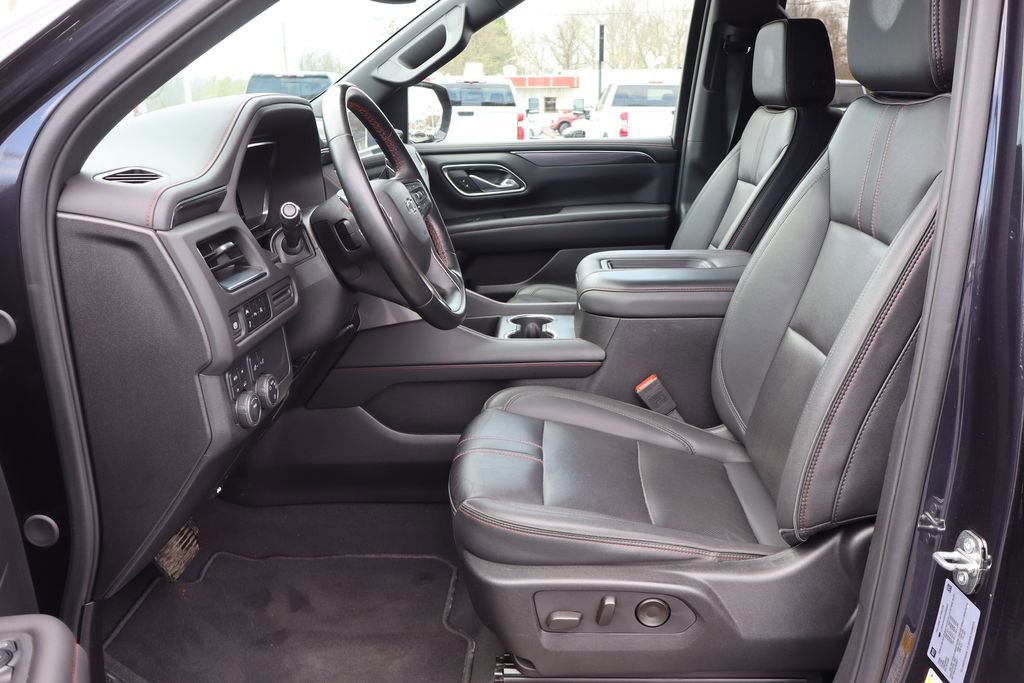 Used 2024 Chevrolet Tahoe RST image 4