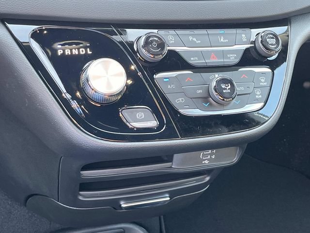New 2026 Chrysler Voyager LX FWD image 24