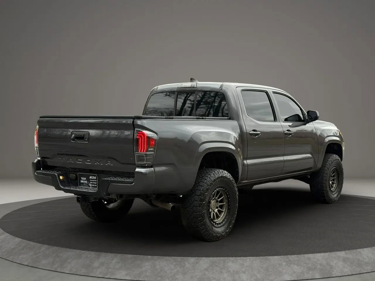 Used 2016 Toyota Tacoma SR w/ SR Convenience Package RWD image 4