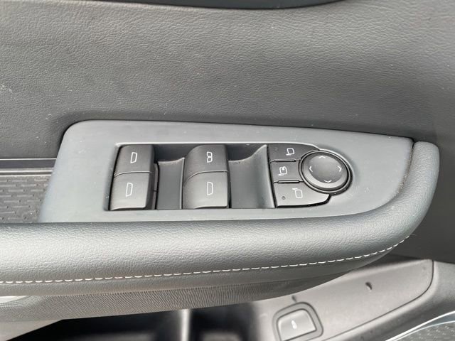 Used 2025 Buick Enclave Preferred AWD/4WD image 11