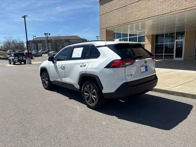 Used 2022 Toyota RAV4 XLE Premium AWD/4WD image 2