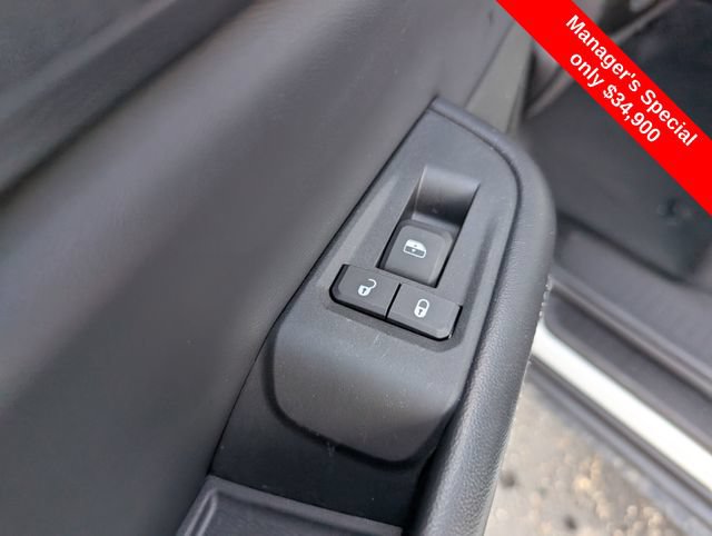 Used 2024 Jeep Grand Cherokee L Altitude AWD/4WD image 11