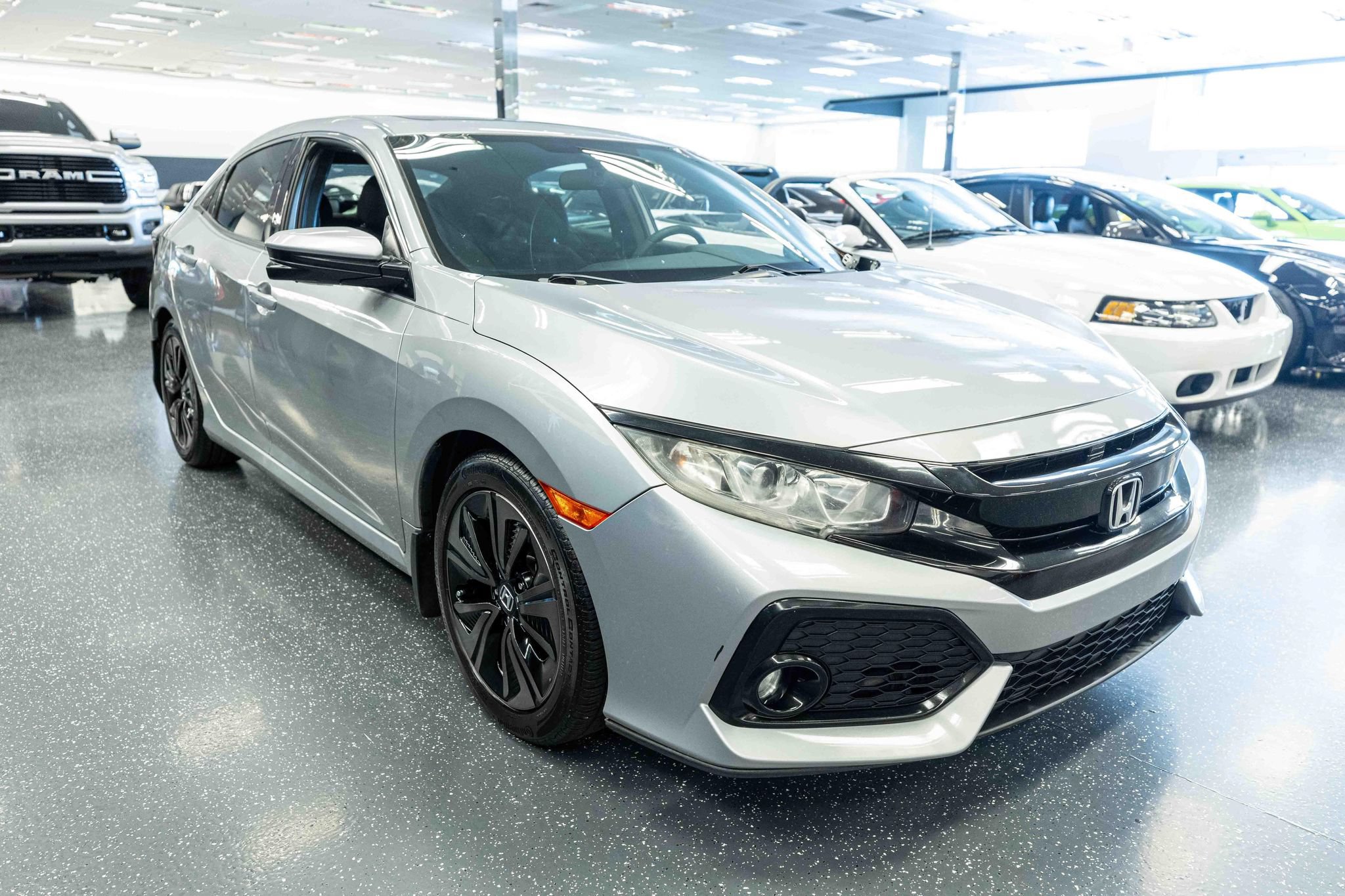 Used 2017 Honda Civic EX image 3