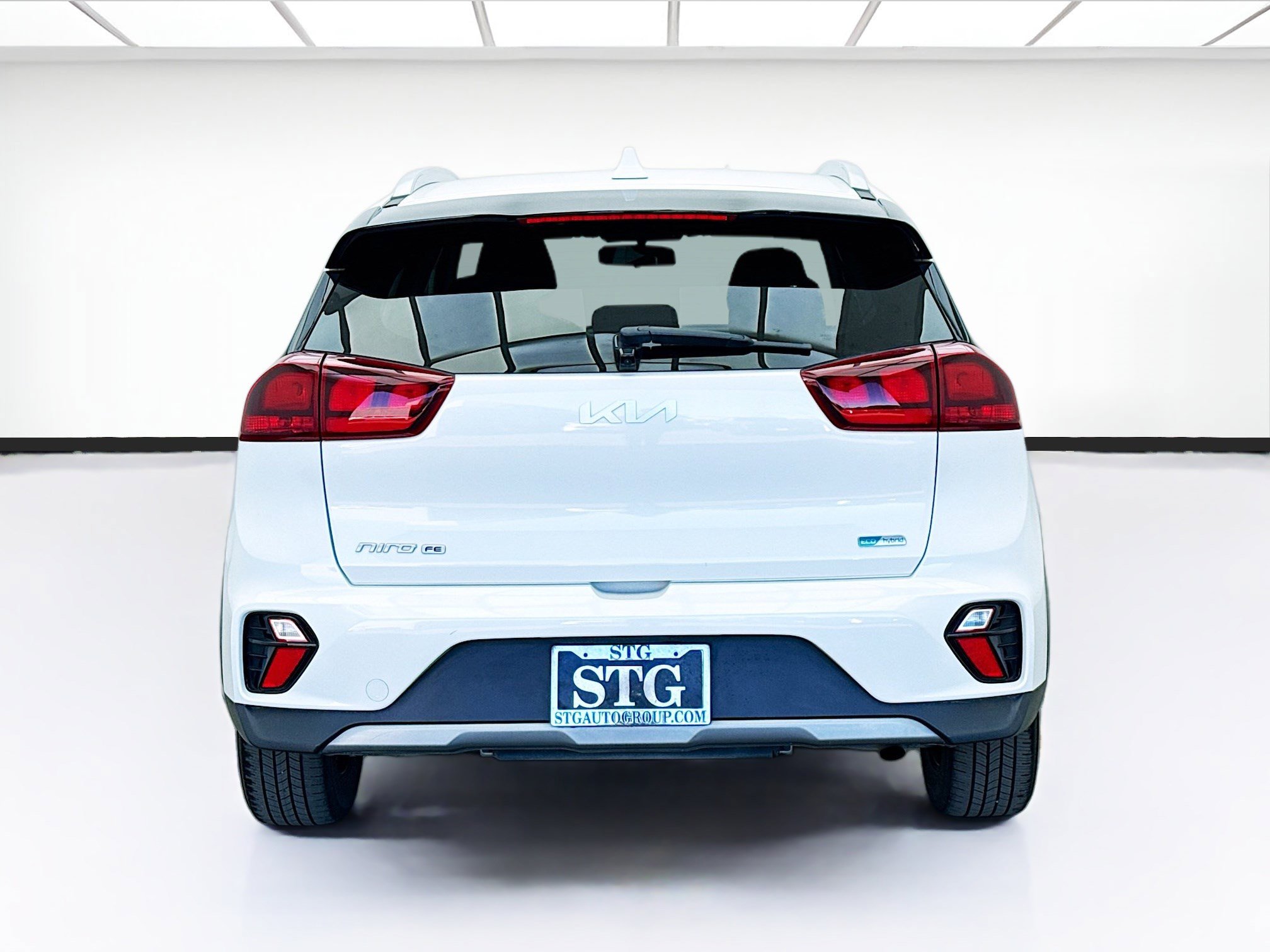 Used 2022 Kia Niro LX image 5