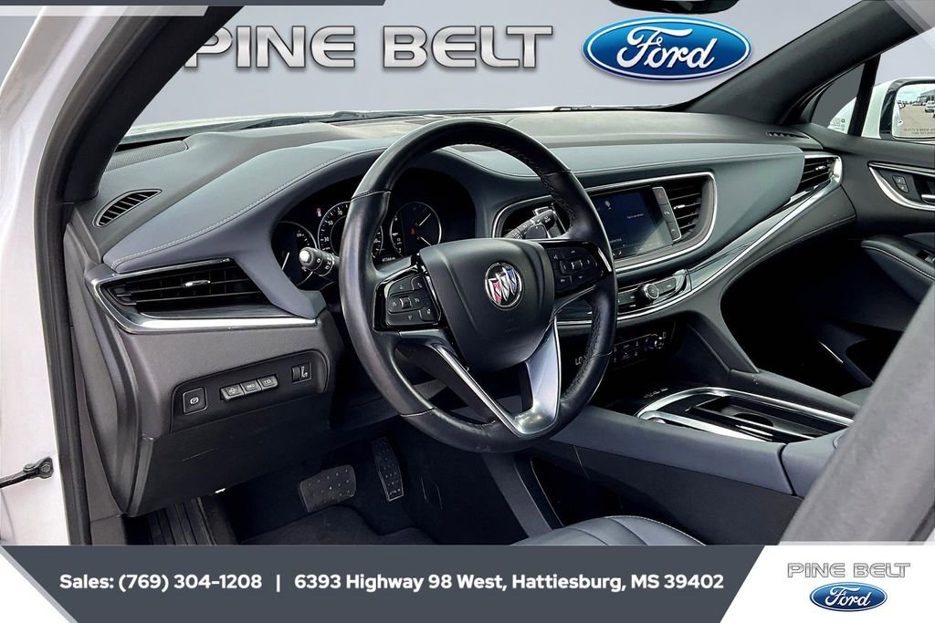 Used 2024 Buick Enclave Premium image 12