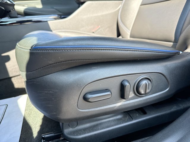 Used 2024 Buick Envista Sport Touring w/ Convenience I Package FWD image 12