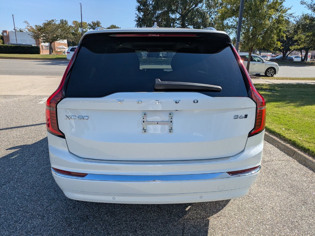 New 2027 Volvo XC90 B6 Plus AWD/4WD image 5