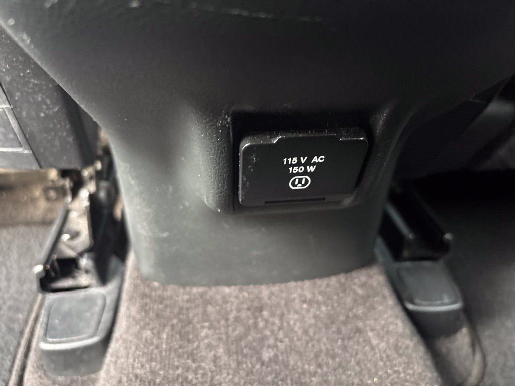 Used 2015 Jeep Cherokee Latitude w/ Comfort/Convenience Group AWD/4WD image 29