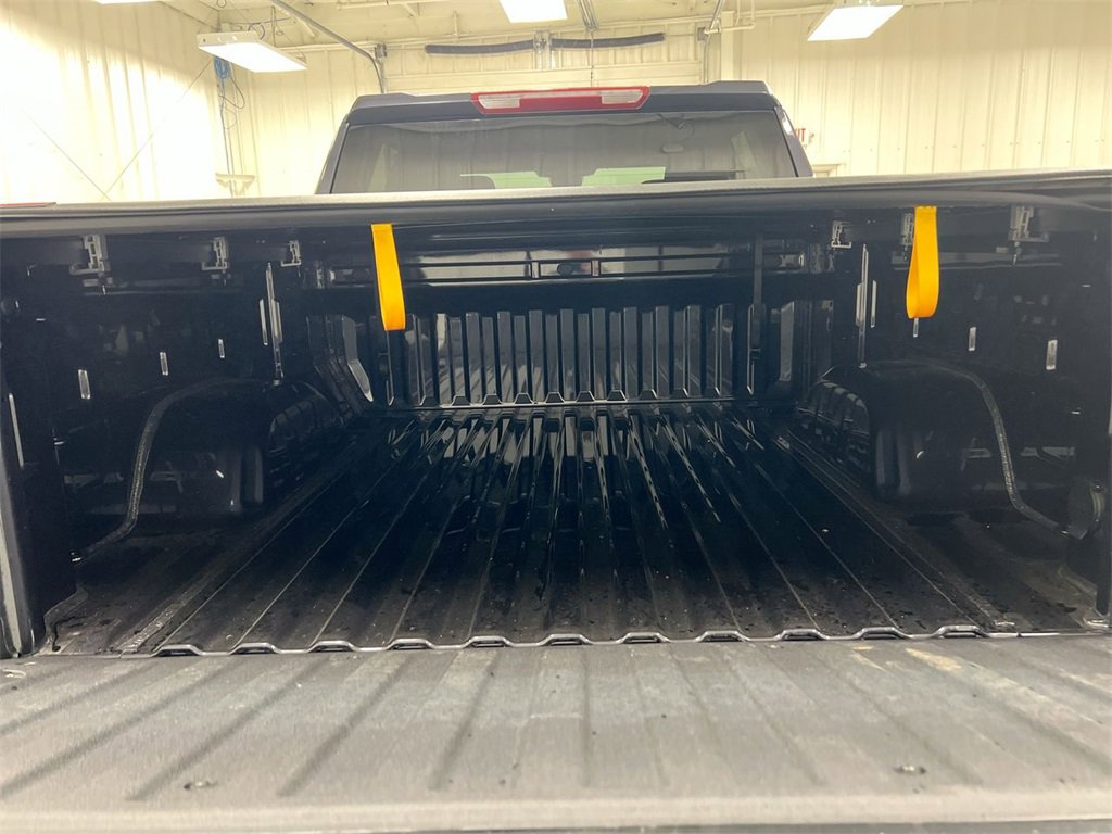 Certified 2025 GMC Sierra 1500 SLE w/ Max Trailering Package image 24