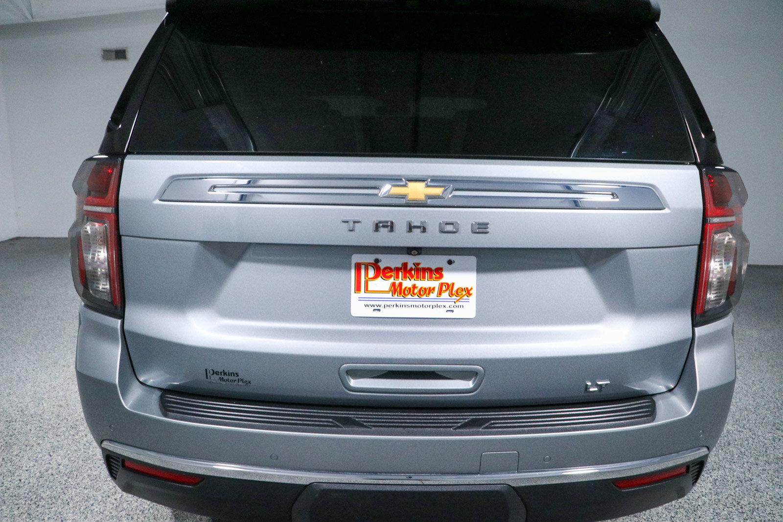 Used 2024 Chevrolet Tahoe LT w/ LT Signature Package RWD image 8