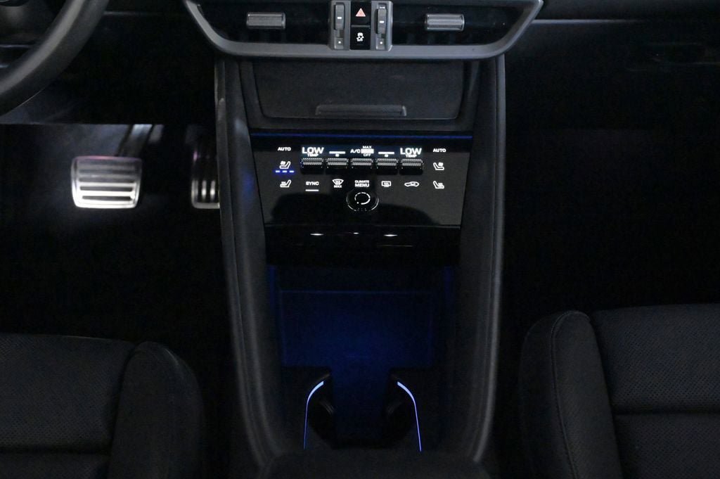 Certified 2024 Porsche Macan 4 Electric AWD/4WD image 16