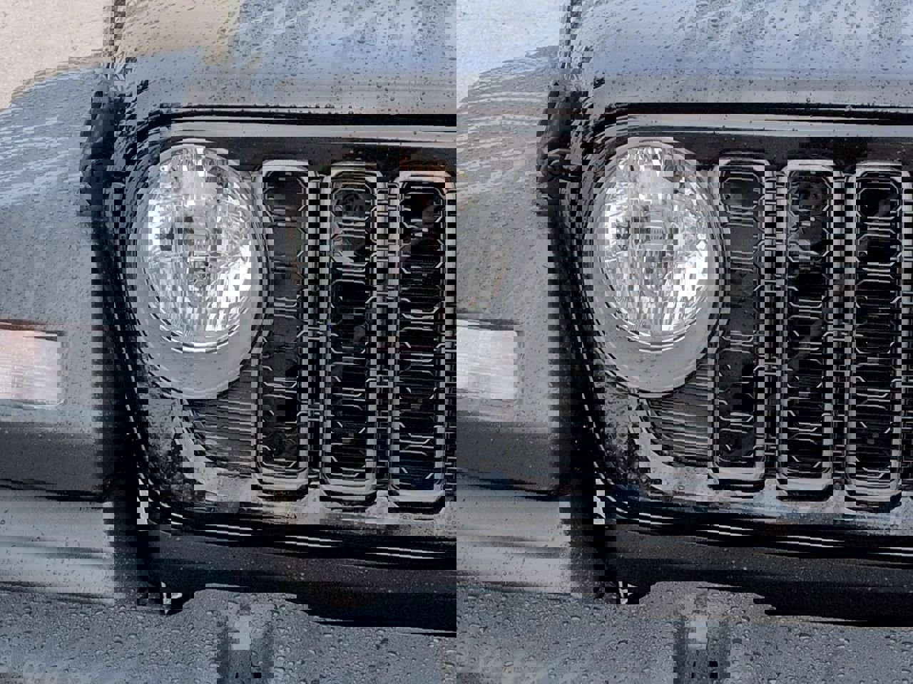 Certified 2025 Jeep Wrangler Sport image 9