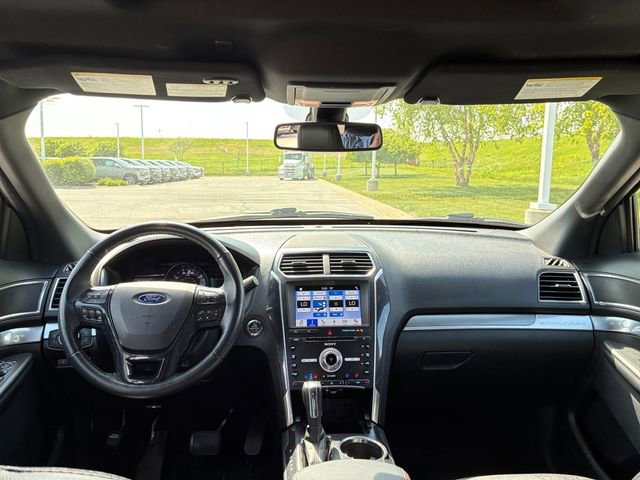 Used 2018 Ford Explorer Sport w/ Equipment Group 401A AWD/4WD image 13
