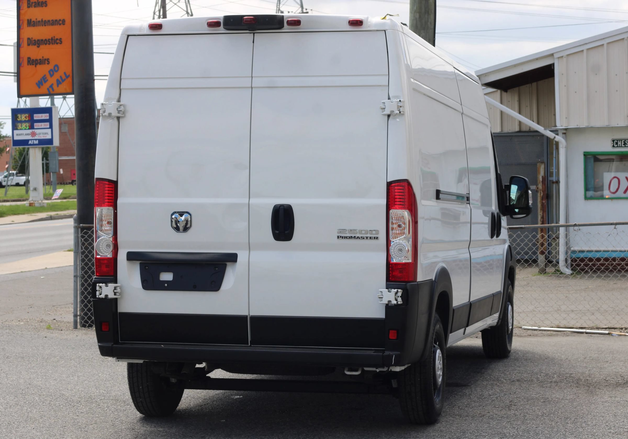 Used 2025 RAM ProMaster 2500 w/ Convenience Group FWD image 8